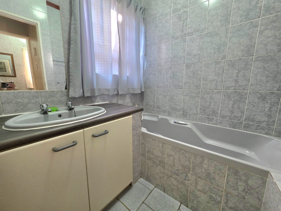 To Let 3 Bedroom Property for Rent in La Provance Free State